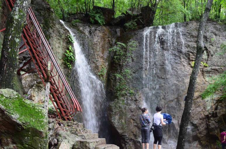 青山沟旅游